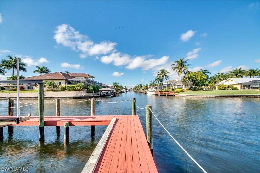 5404 SW 12th Pl., Cape Coral, FL 33914