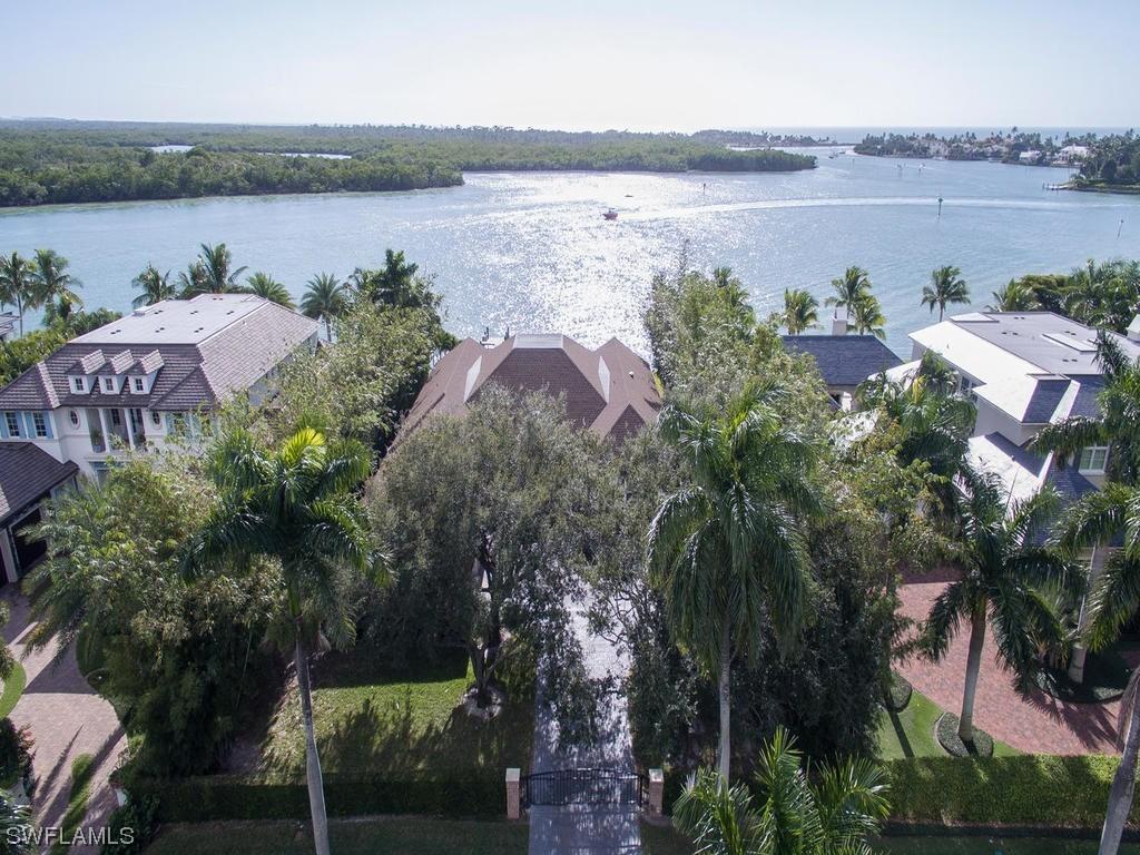 700 Admiralty Parade, Naples, FL 34102