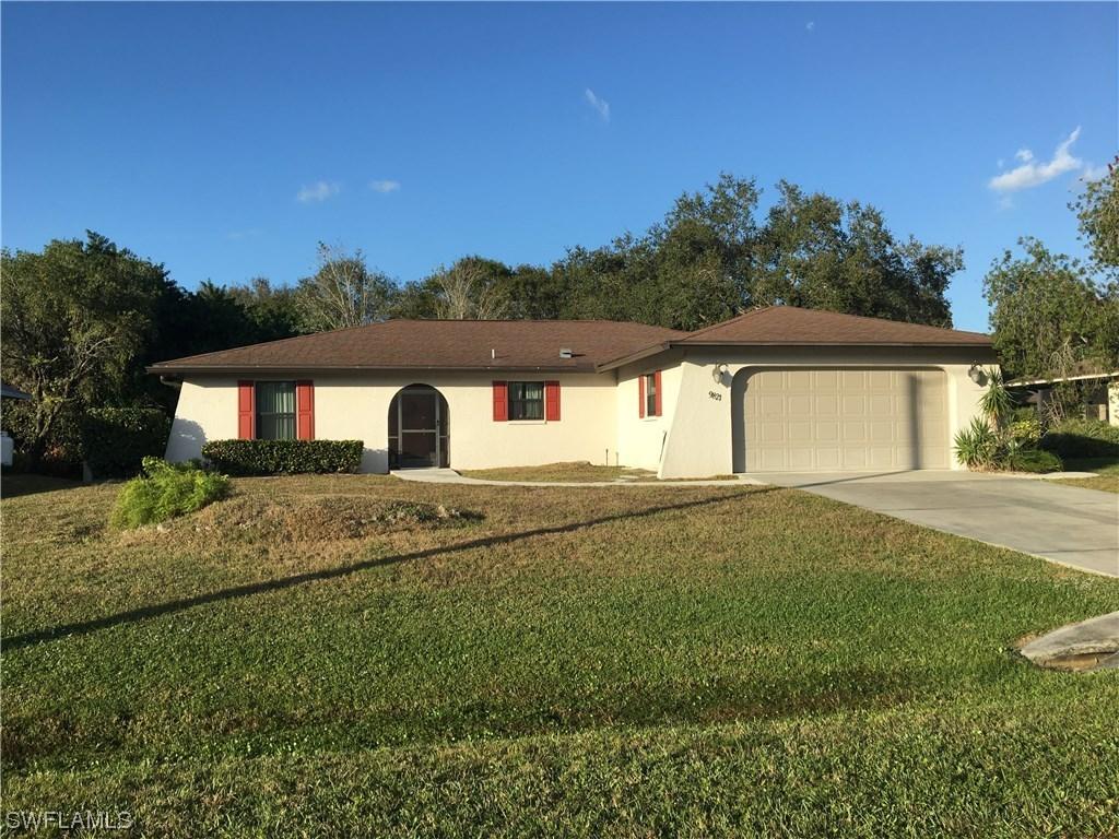 9821 Connecticut St., Bonita Springs, FL 34135