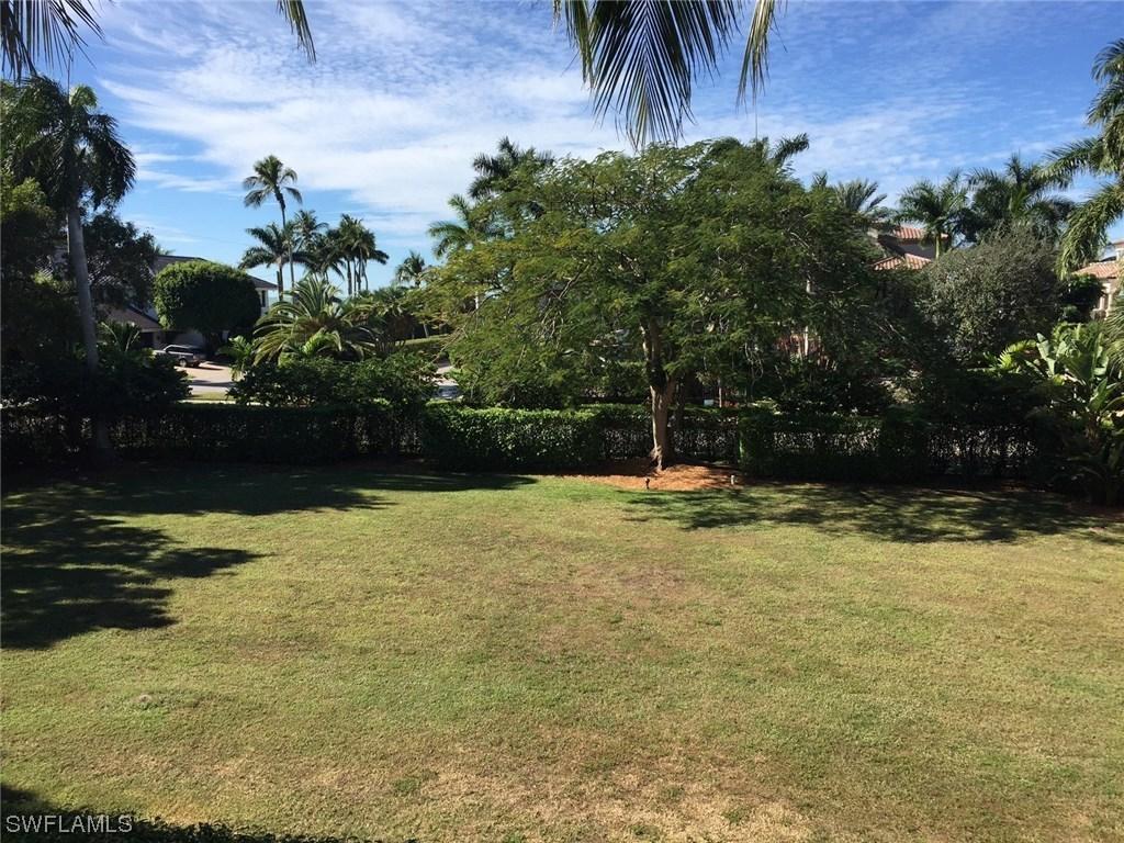 110 Gulf Shore Blvd., Naples, FL 34102