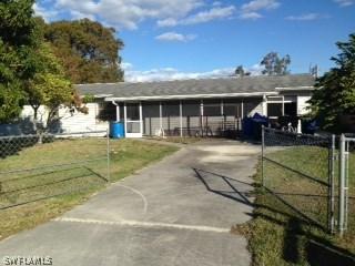 135 Schneider Dr., Fort Myers, FL 33905