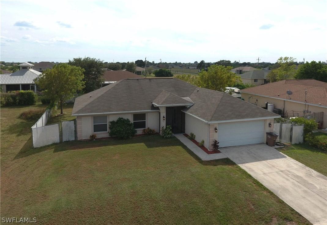 926 NE 15th Ter., Cape Coral, FL 33909