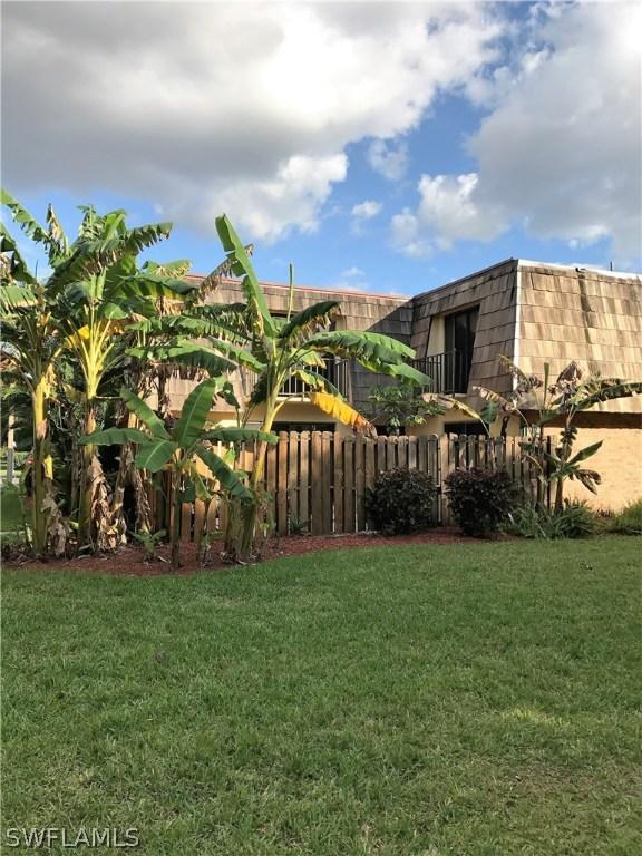 3302 Sandlewood Ln. #1, Fort Myers, FL 33907
