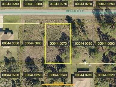 1042 Bells St., Lehigh Acres, FL 33974