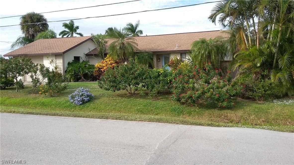 7980 Barrancas Ave., Bokeelia, FL 33922