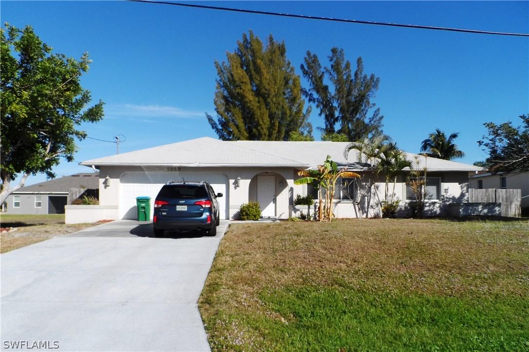 1229 SW 38th Ter., Cape Coral, FL 33914