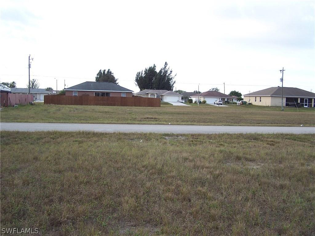 826 NE 19th St., Cape Coral, FL 33909