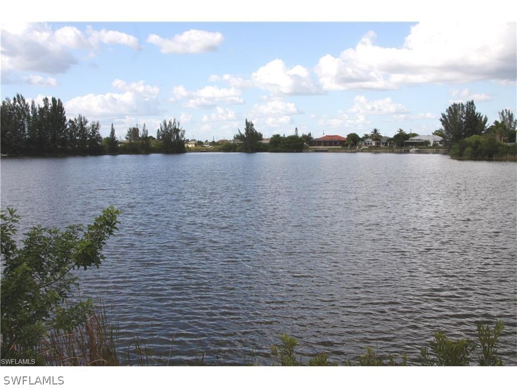 335 NE 17th St., Cape Coral, FL 33909