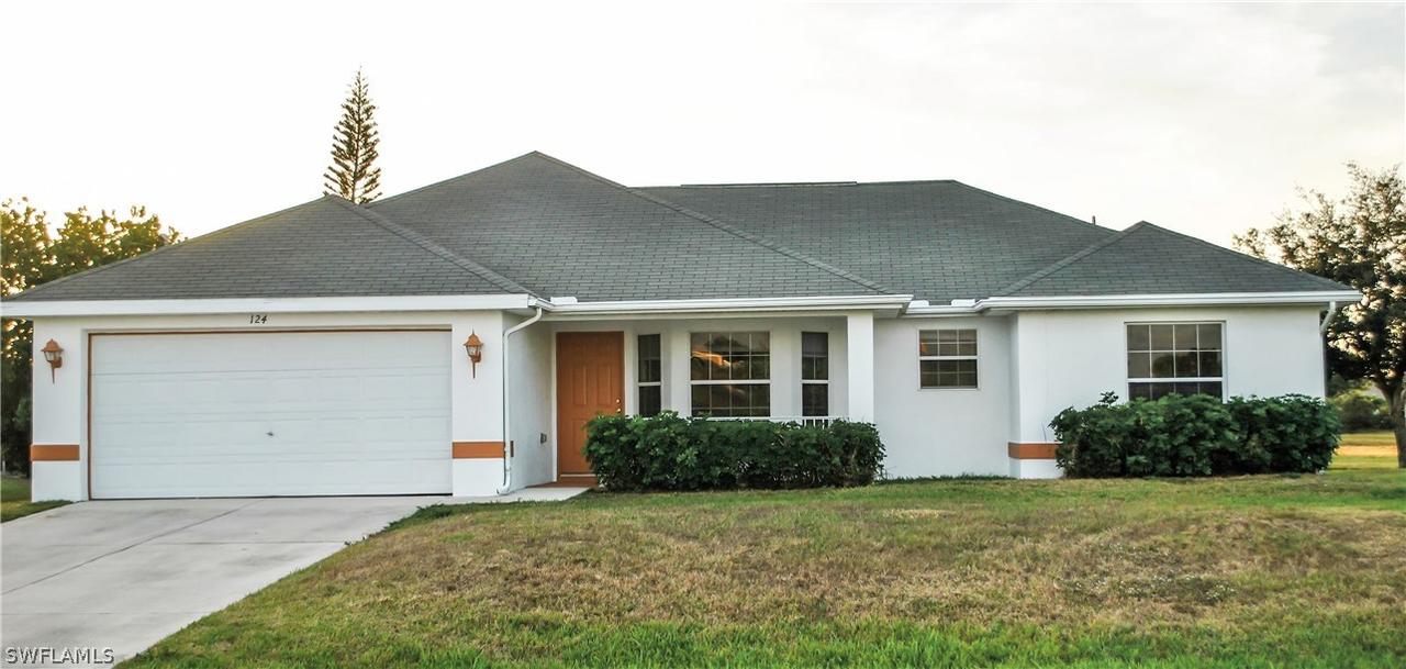 124 NW 25th Pl., Cape Coral, FL 33993