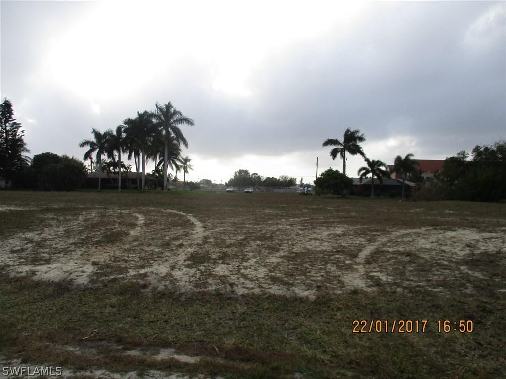 1940 SW 5th Pl., Cape Coral, FL 33991