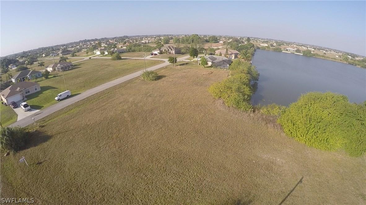 219 NW 11th Ter., Cape Coral, FL 33993