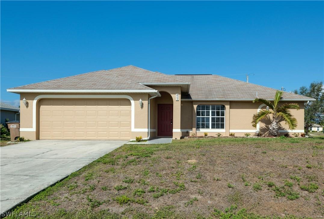 409 NW 3rd Ln., Cape Coral, FL 33993