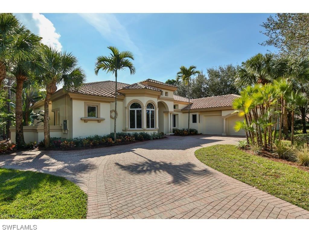 1065 Barcarmil Way, Naples, FL 34110