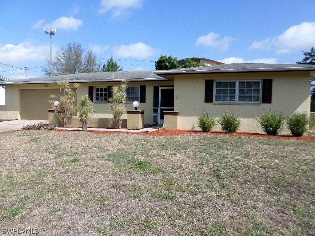 633 NE 15th Ct., Cape Coral, FL 33909