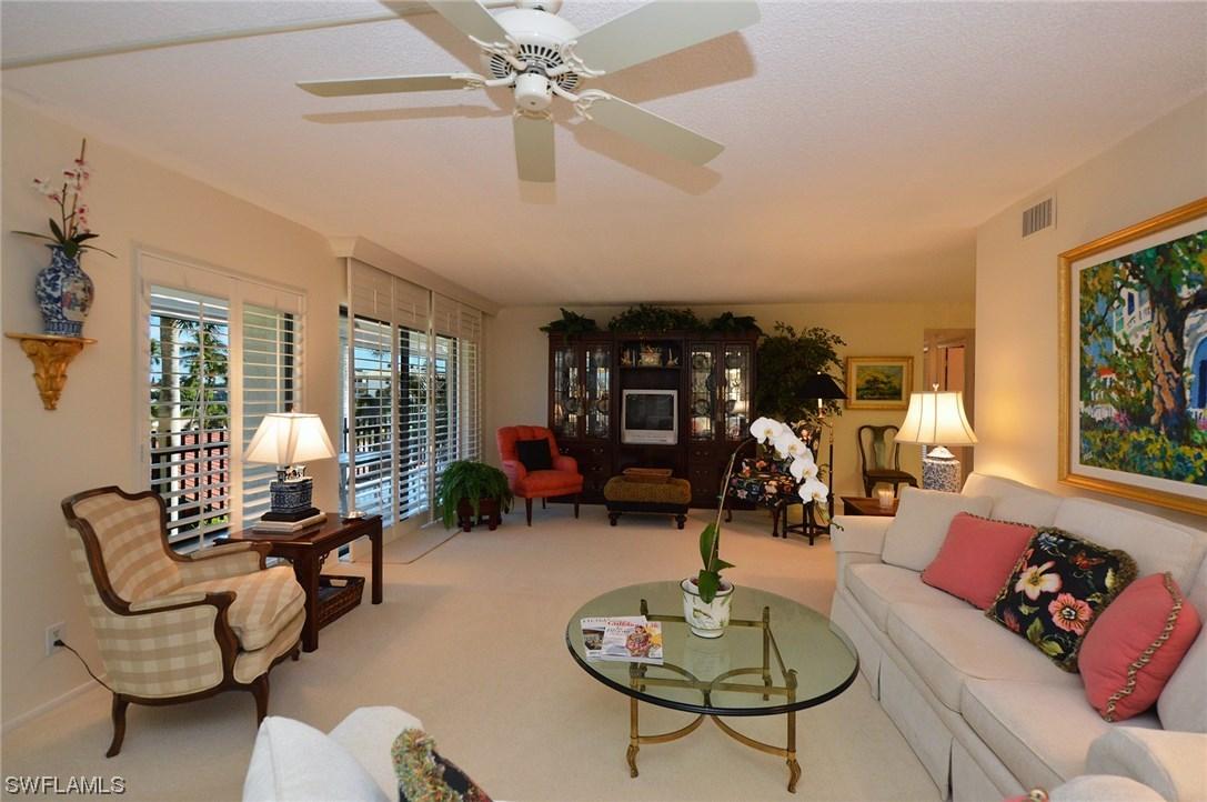 3399 Gulf Shore Blvd. #305, Naples, FL 34103