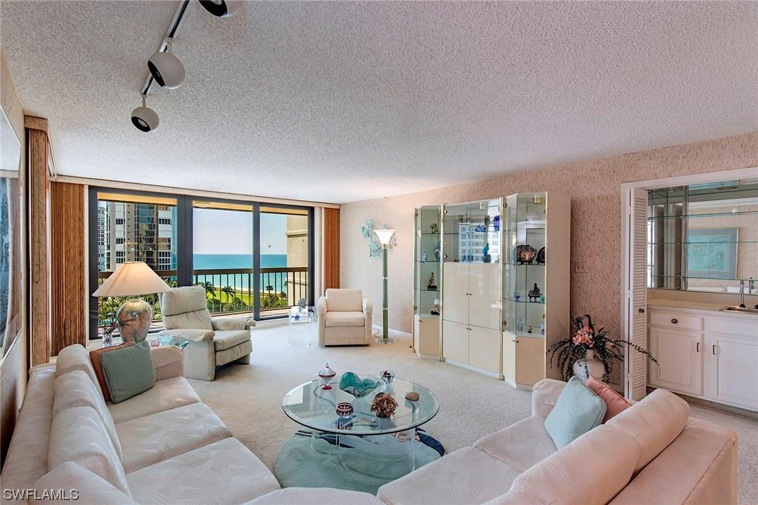 4551 Gulf Shore Blvd. #1005, Naples, FL 34103