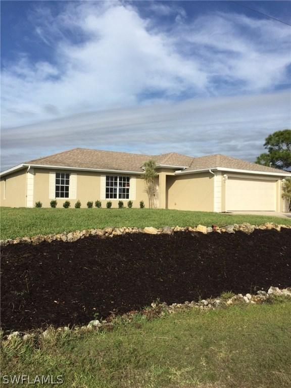 2136 NW 16th Pl., Cape Coral, FL 33993
