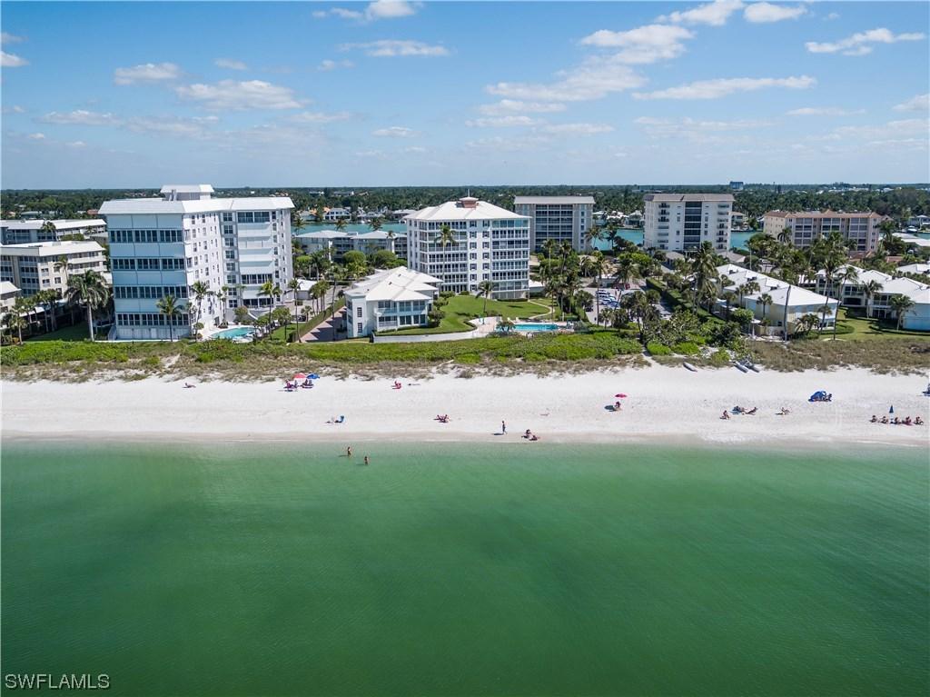 2701 Gulf Shore Blvd. #702, Naples, FL 34103