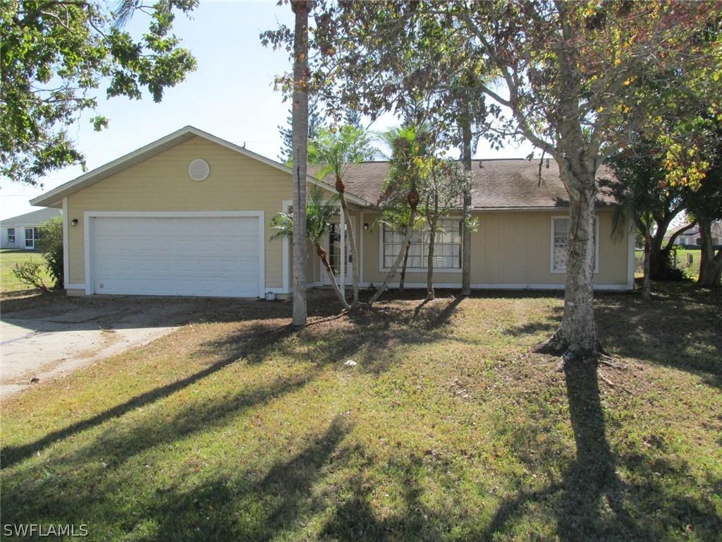 1942 NE 15th St., Cape Coral, FL 33909