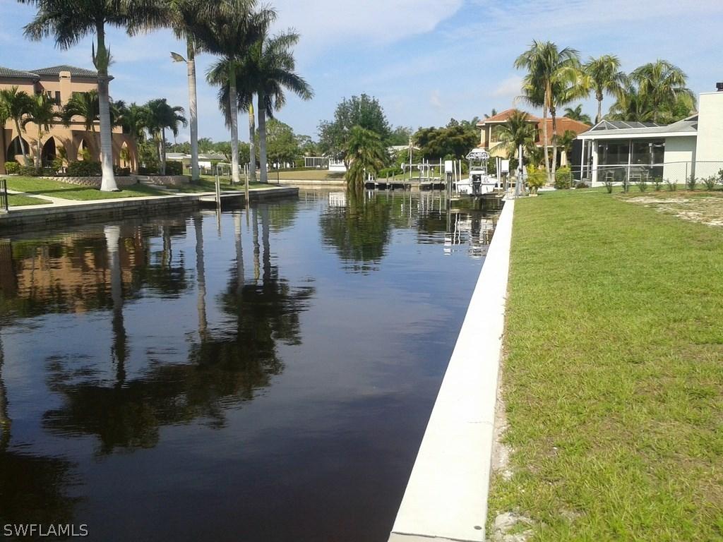 480 Keenan Ave., Fort Myers, FL 33919