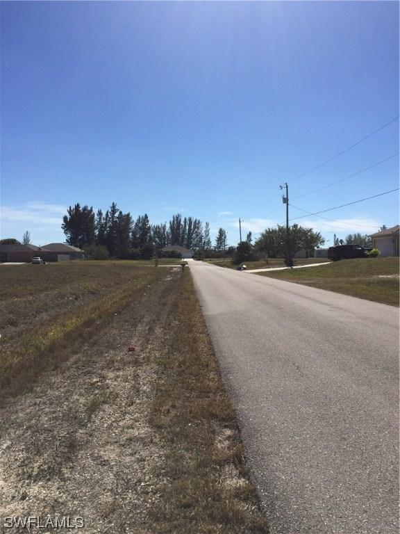 929 NE 2nd Pl., Cape Coral, FL 33909