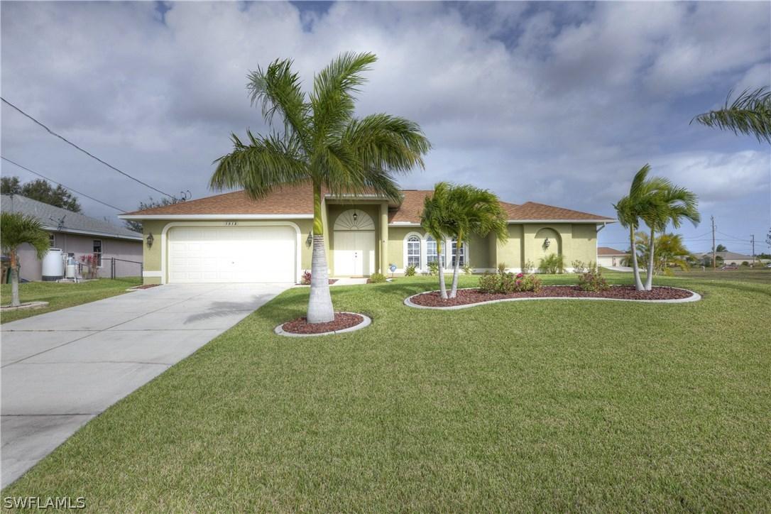 1015 NW 9th St., Cape Coral, FL 33993