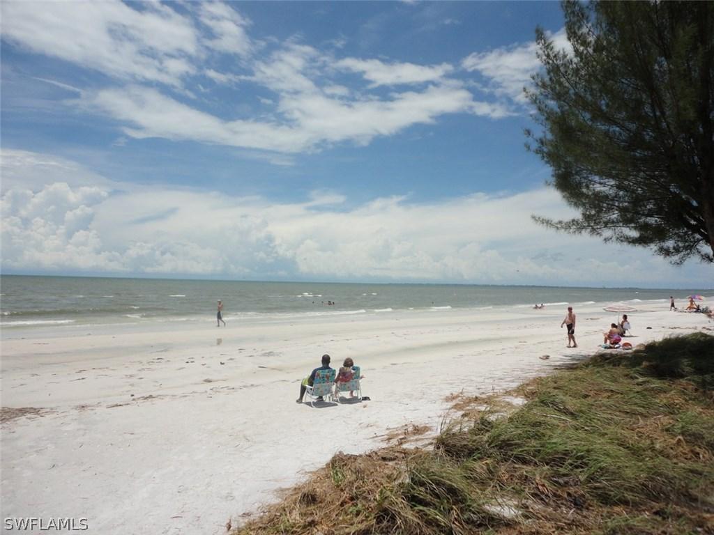 161 Washington Ave., Fort Myers Beach, FL 33931