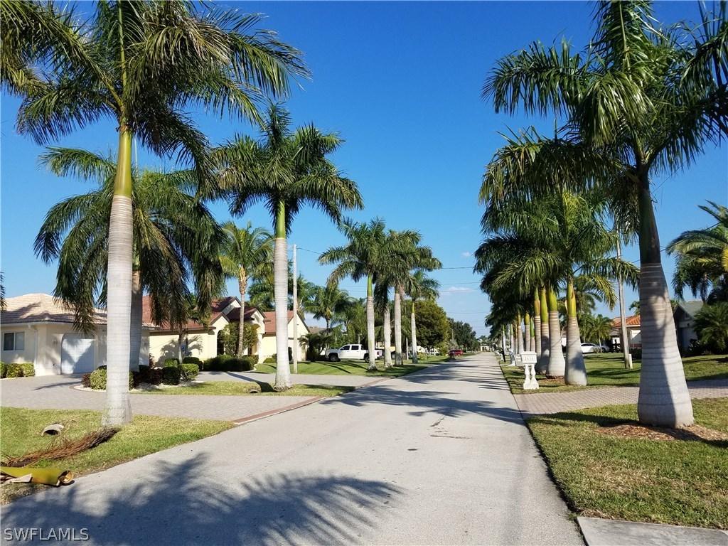 2619 SW 52nd Ln., Cape Coral, FL 33914