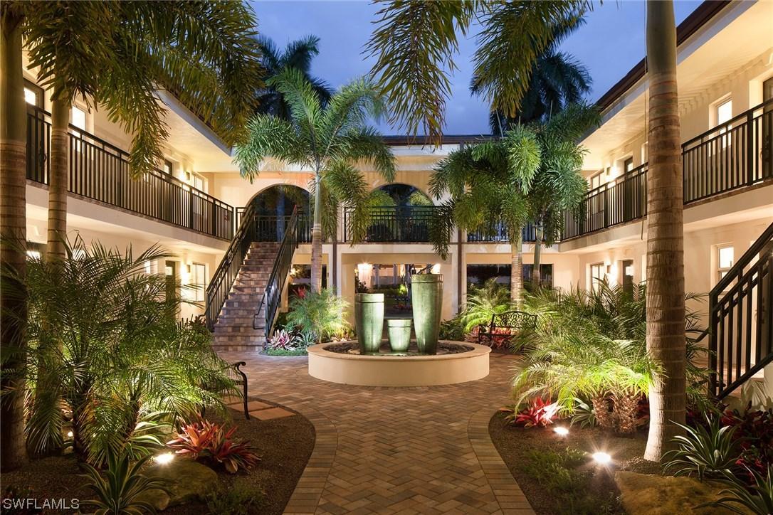960 7th St. #104, Naples, FL 34102