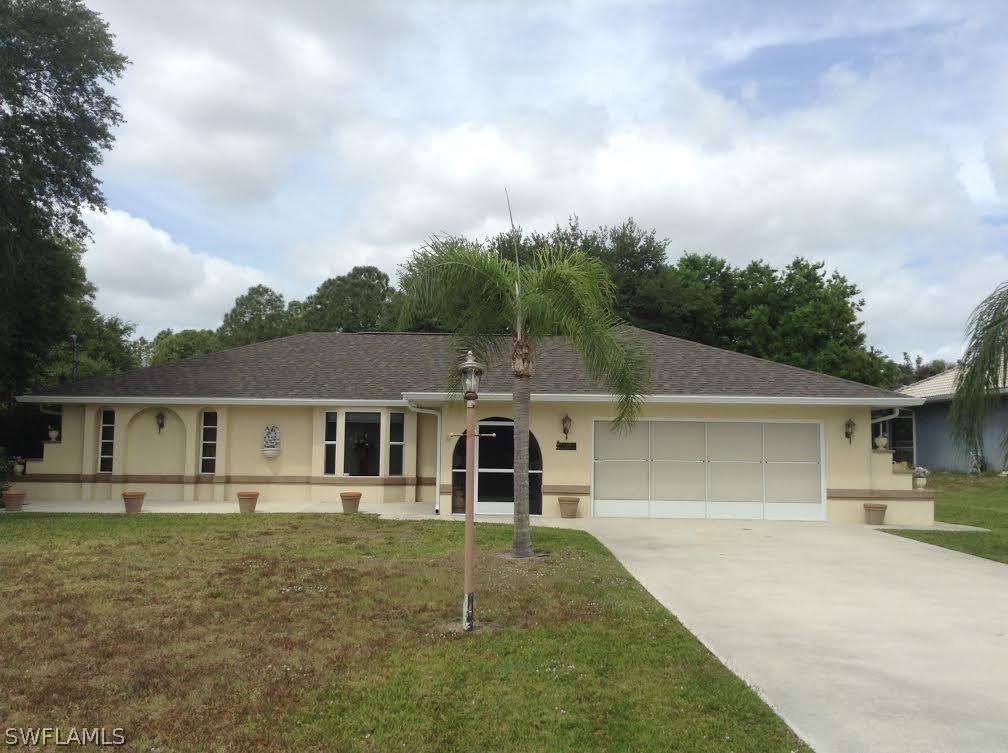 103 Hamilton Ave., Lehigh Acres, FL 33936