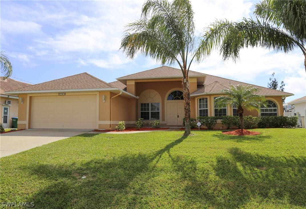 2548 SW 37th Ter., Cape Coral, FL 33914