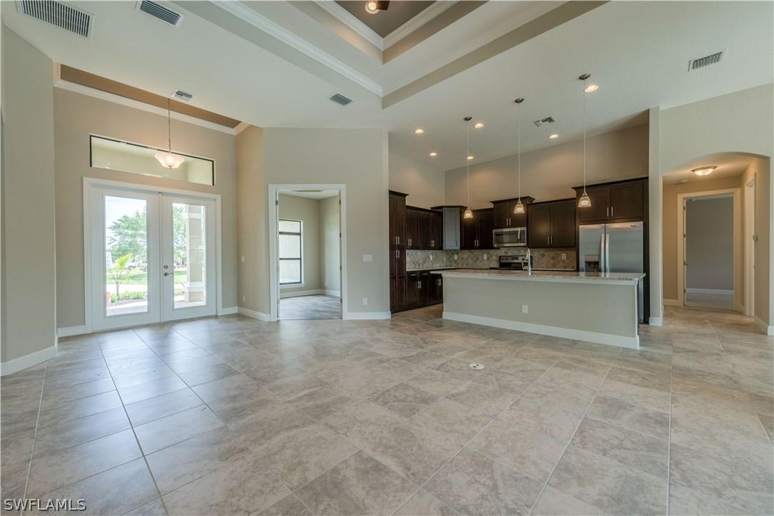 111 SE 35th Ter., Cape Coral, FL 33904