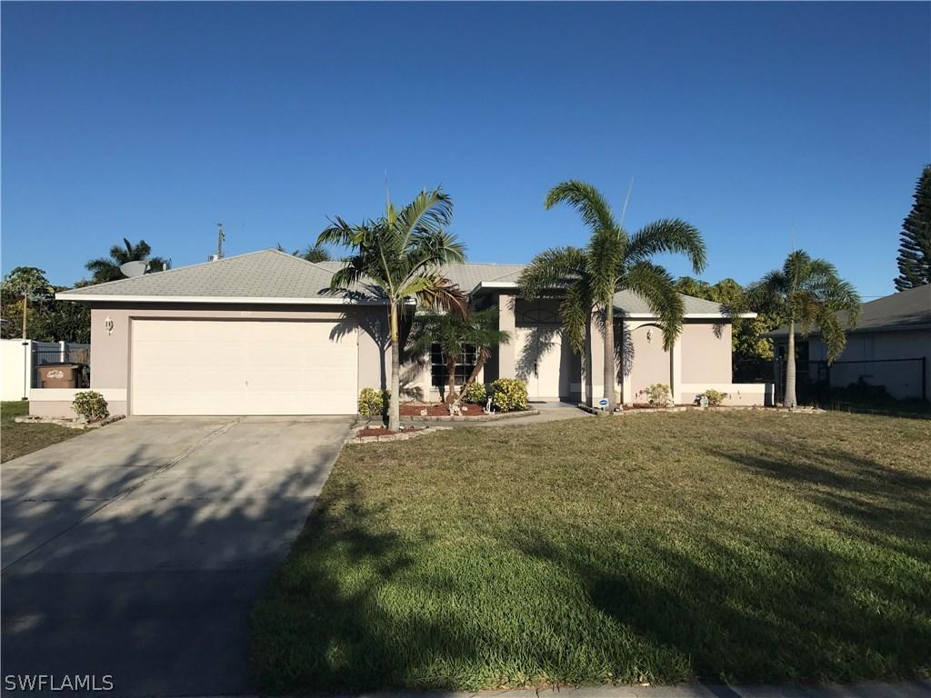819 Nicholas Pkwy., Cape Coral, FL 33991