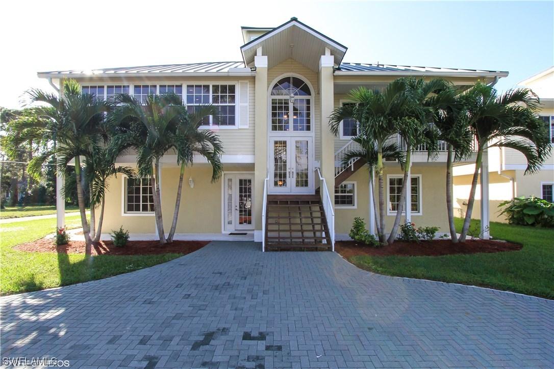 3001 Pine Tree Dr., Bonita Springs, FL 34134