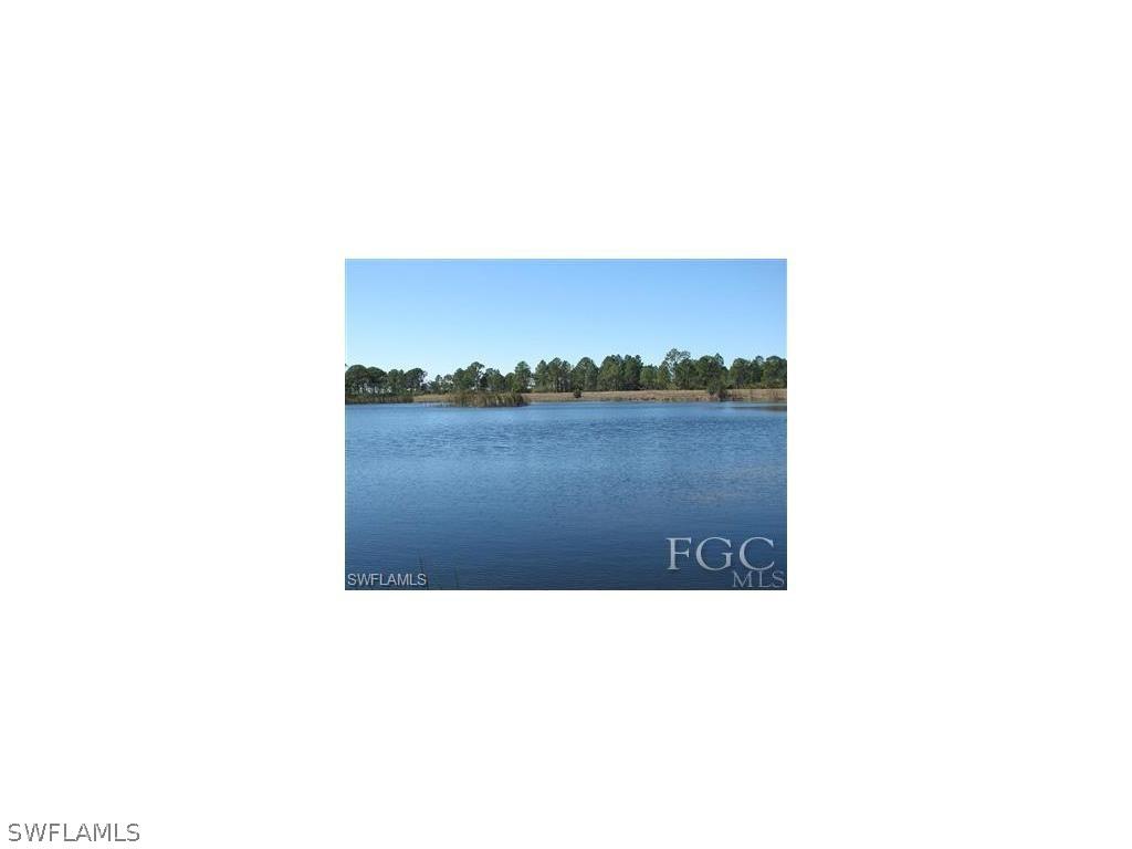 913 Sumac Ave., Lehigh Acres, FL 33974