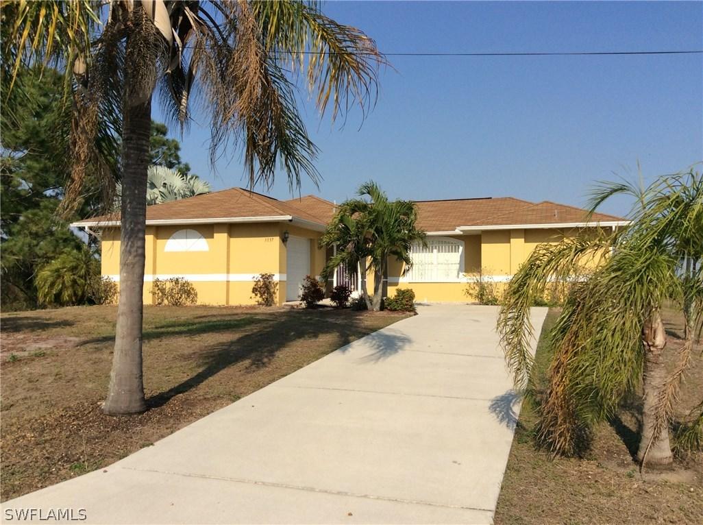 1137 Naples Ave., Lehigh Acres, FL 33974