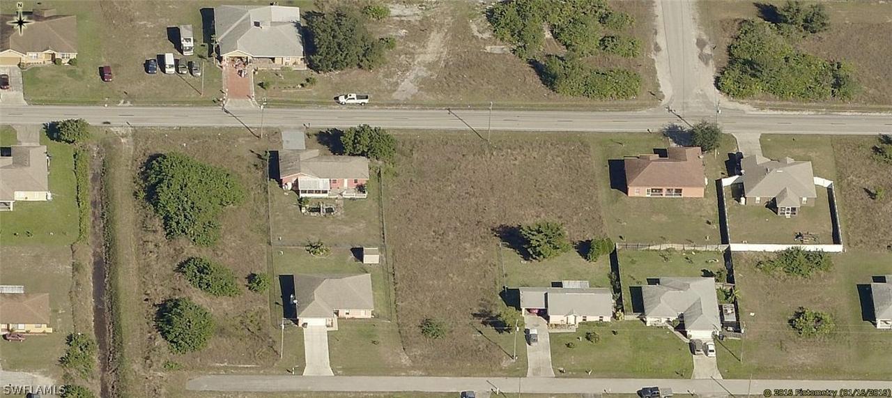 3915 8th St., Lehigh Acres, FL 33976