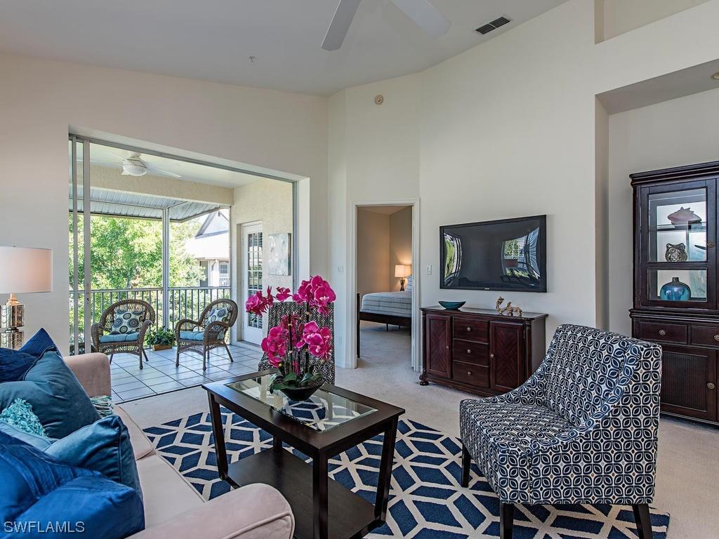 533 11th Ave. #201, Naples, FL 34102