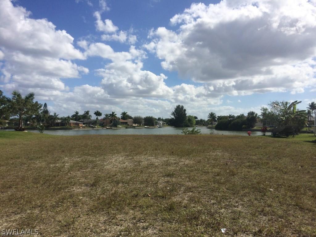 520 SE 16th Ter., Cape Coral, FL 33990