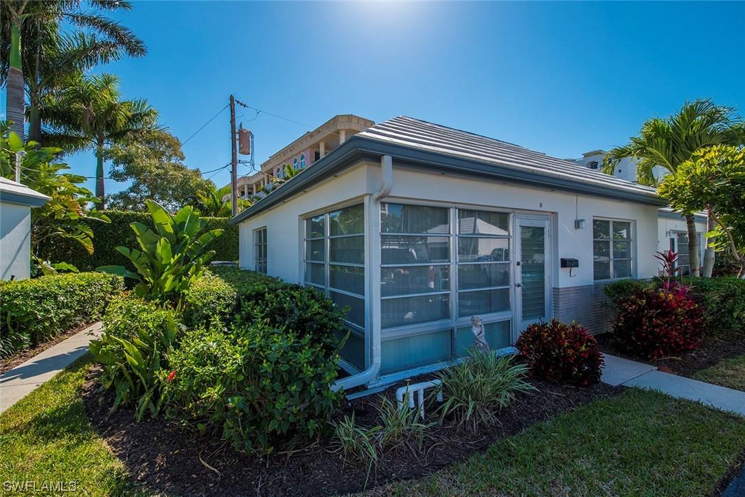 1820 Gulf Shore Blvd. #M, Naples, FL 34102