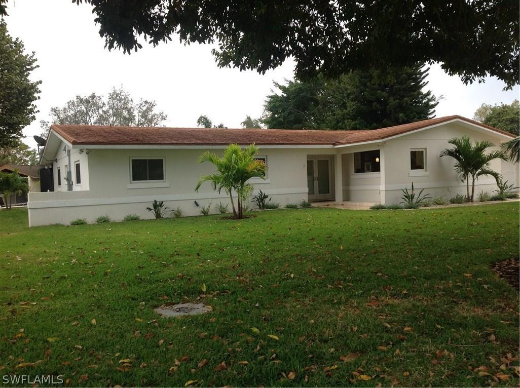 5815 Riverside Ln., Fort Myers, FL 33919