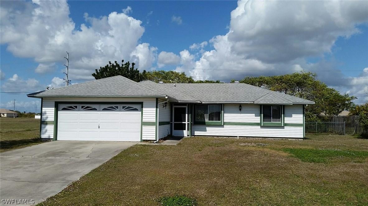 15 NW 7th Ter., Cape Coral, FL 33993