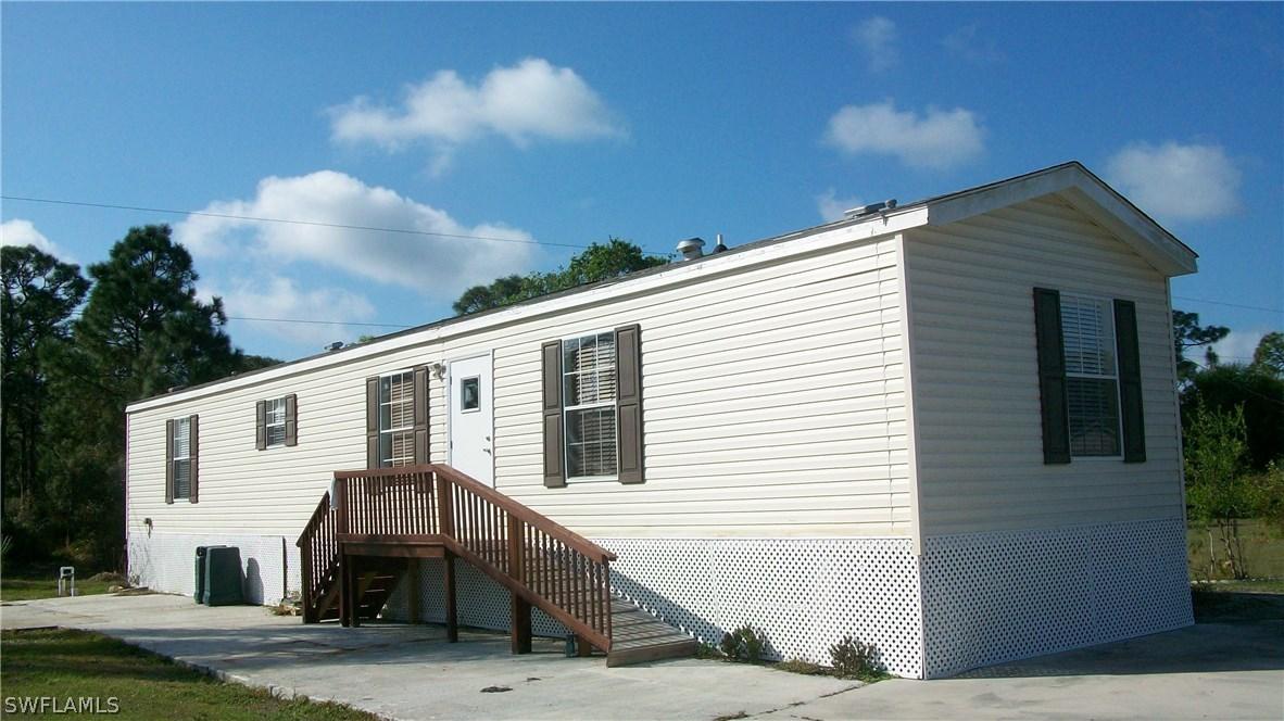 3666 Unique Cir., Fort Myers, FL 33908