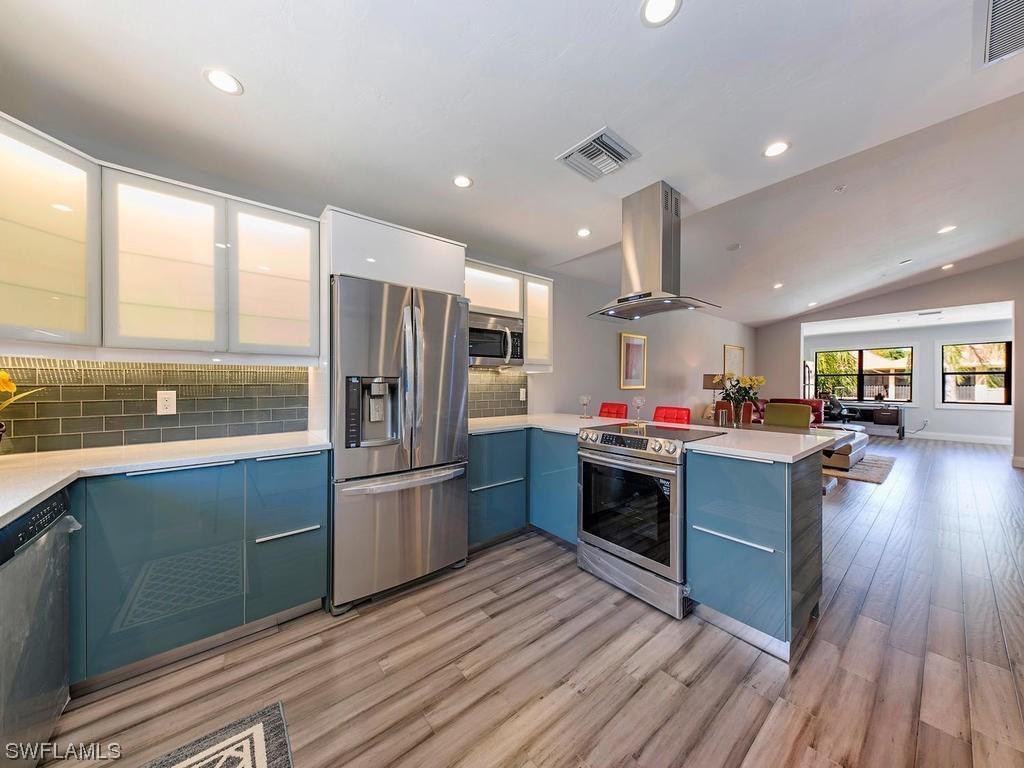 1100 9th St. #B202, Naples, FL 34102