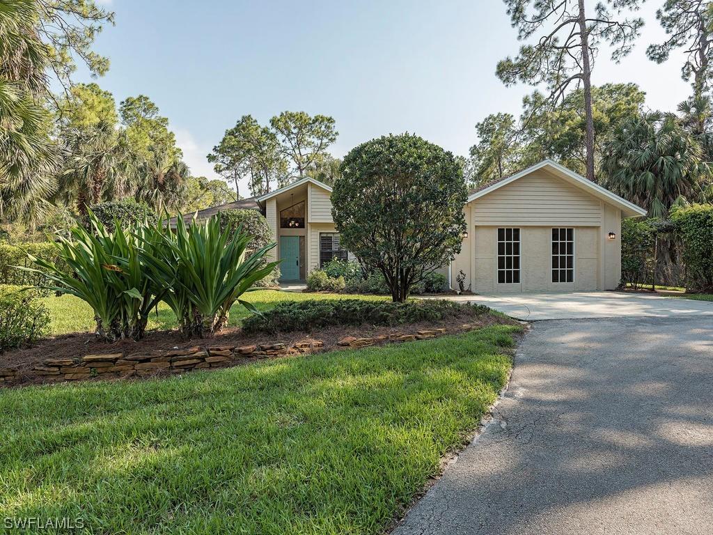 4430 5th Ave., Naples, FL 34119