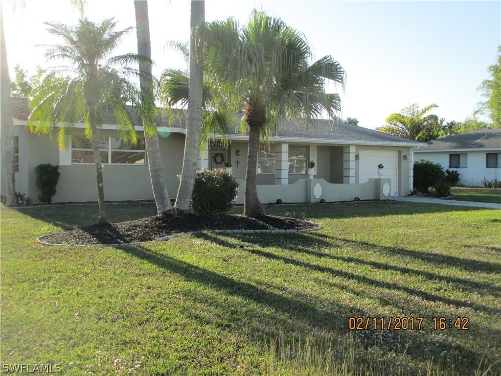 212 Richmond Ave., Lehigh Acres, FL 33936