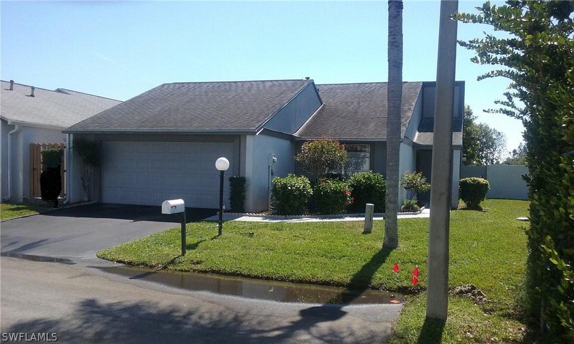 18400 Orangecrest Ct., Lehigh Acres, FL 33936