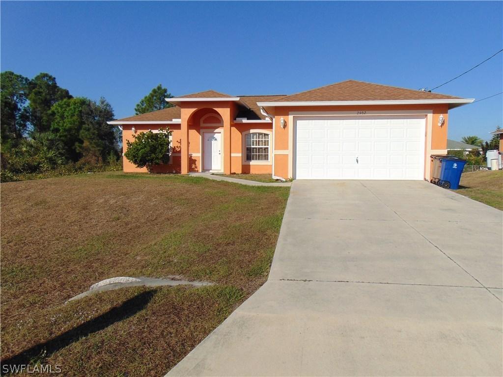 2902 Colin Ave., Lehigh Acres, FL 33976