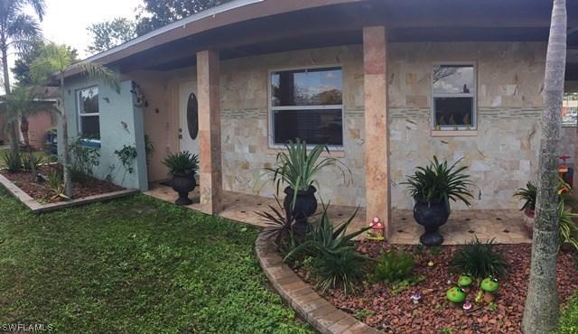 909 Hudson Ave., Lehigh Acres, FL 33936