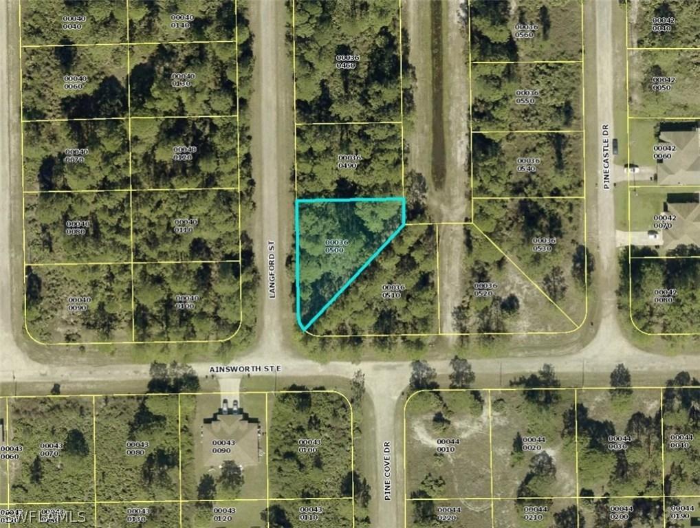 773 Langford St., Lehigh Acres, FL 33974